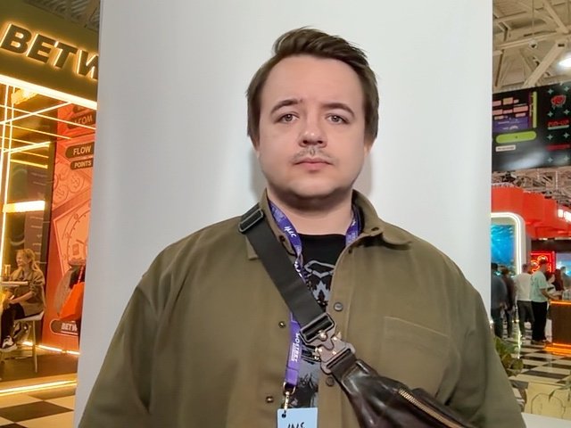 Захар Суров
